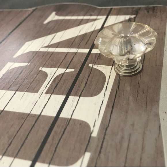 Our Country Kitchen Towel Wood Wall Hanger W/Glass Look Knobs Weathered Look - Picture 2 of 5